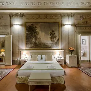 Palazzo Guicciardini 3*, Firenze Italia